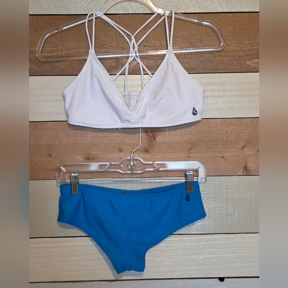 Volcom Other - Volcom Bikini Set Top M/Bottom S